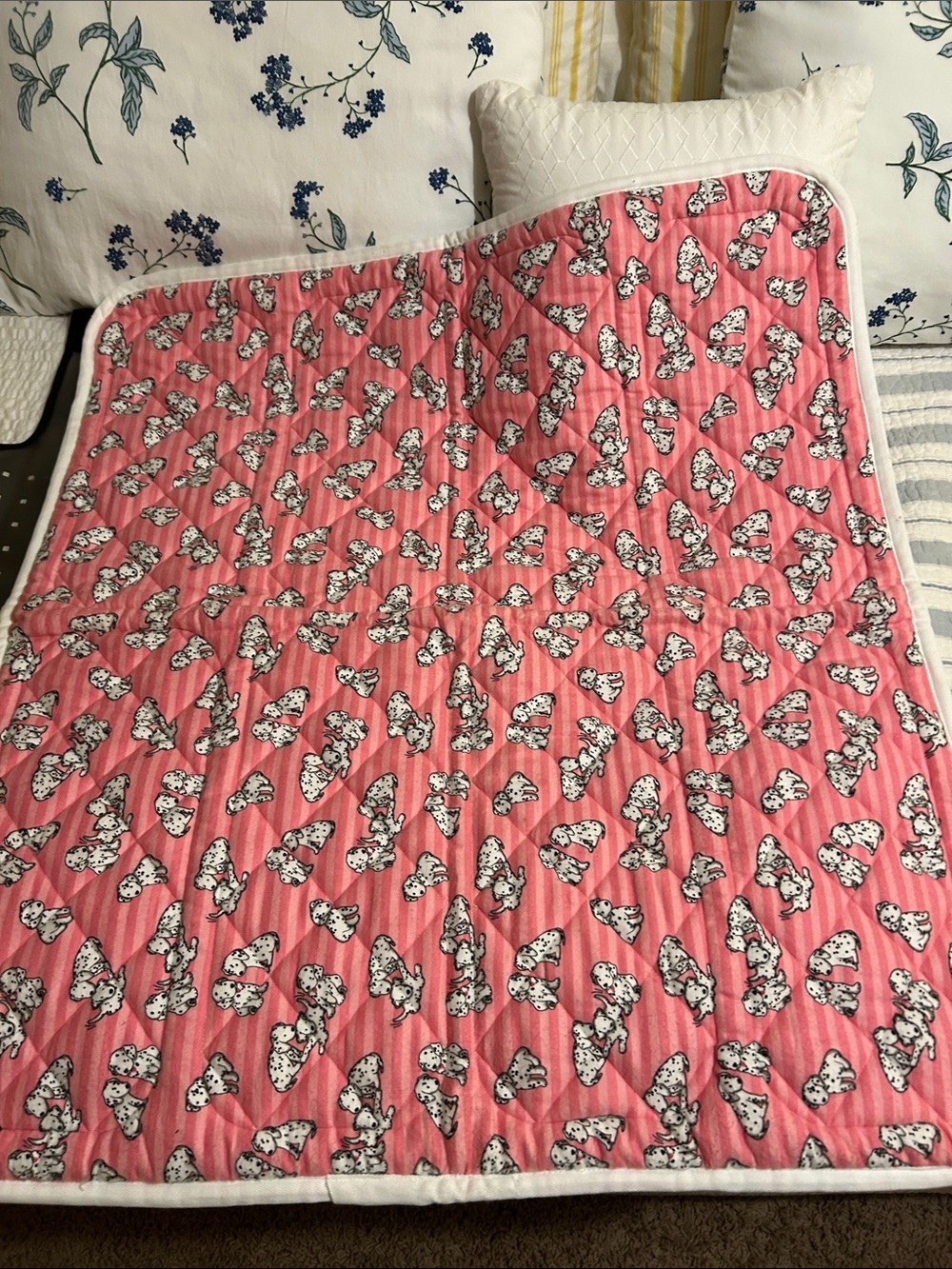 Incogneato crib leak proof quilt
